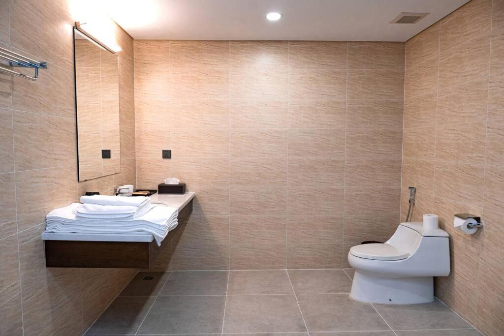 1Br - 1 Sofa Bed Luxurious 5-Stars Resort Phuc Yen Eksteriør bilde